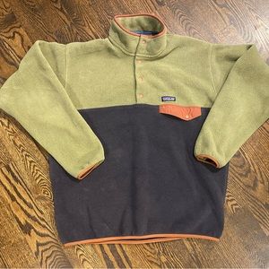 Men’s Patagonia Synchilla fleece, size Large.